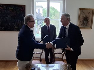 HAZU_Sveučilište sporazum (3).jpg